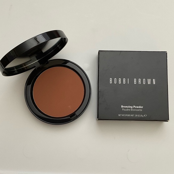 Bobbi Brown Bronzing Powder Deep - Picture 2 of 7